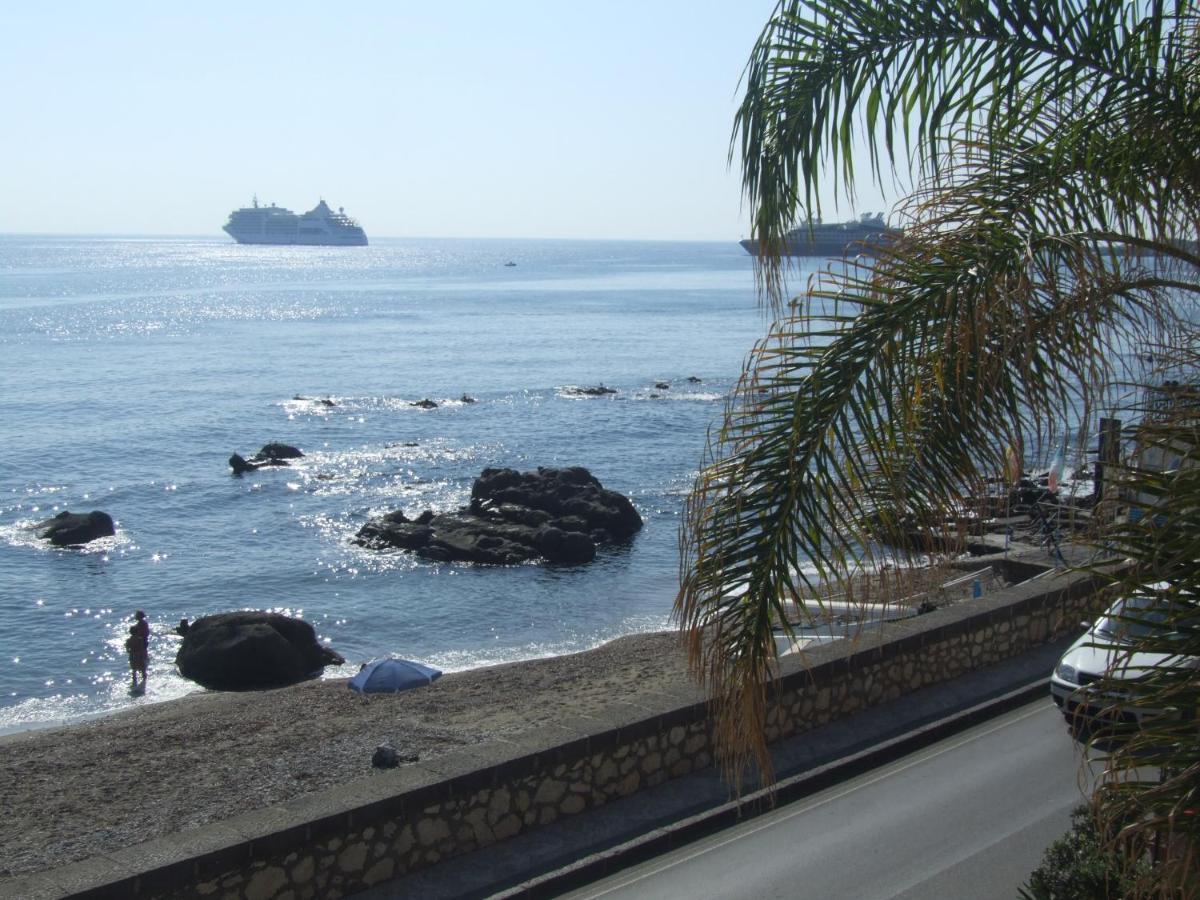 Casa Nicole Fronte Mare Villa Giardini Naxos Dış mekan fotoğraf